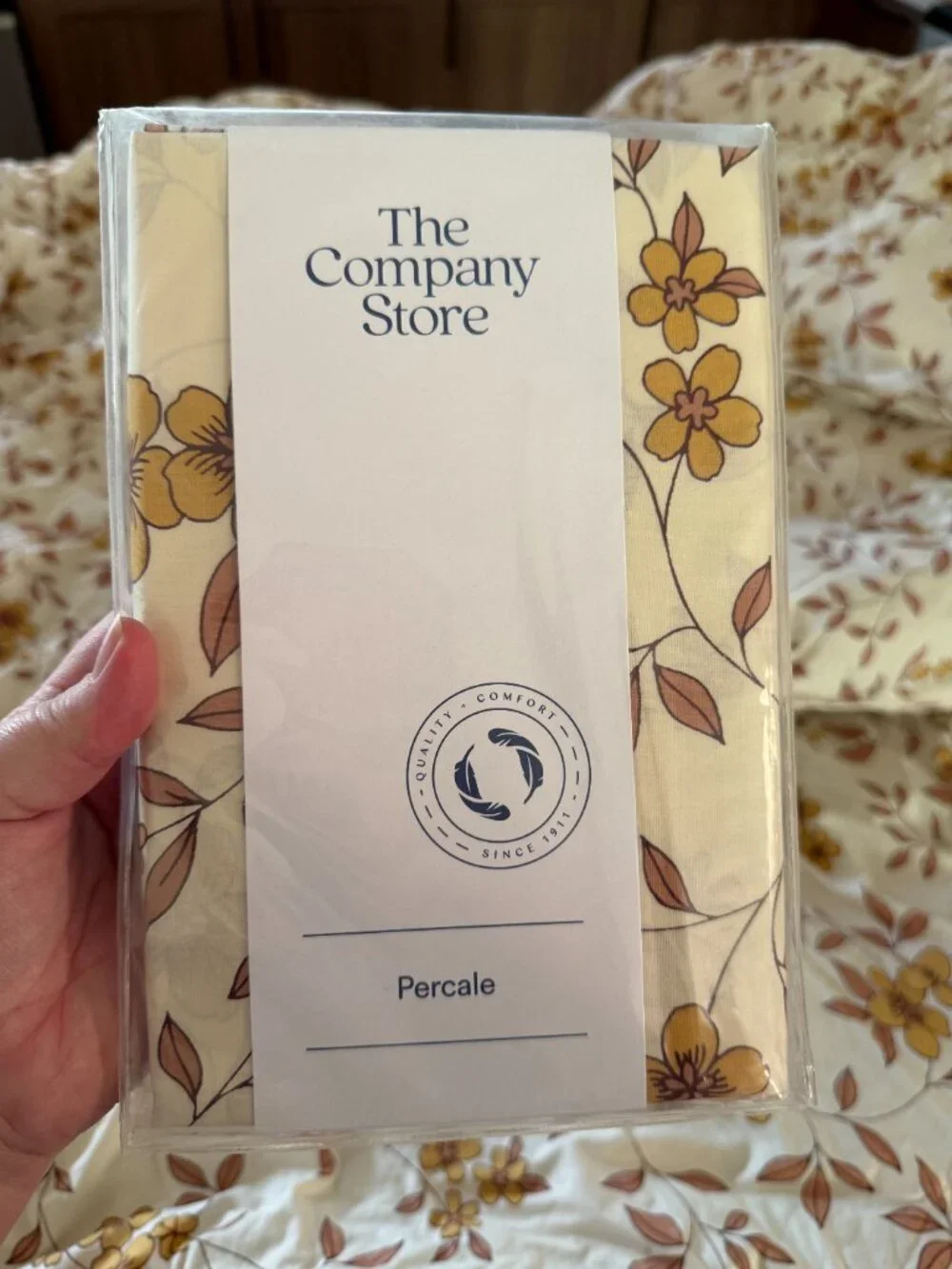 The Company Store Remi Ditsy Floral Queen Comforter + Standard Sham Cotton